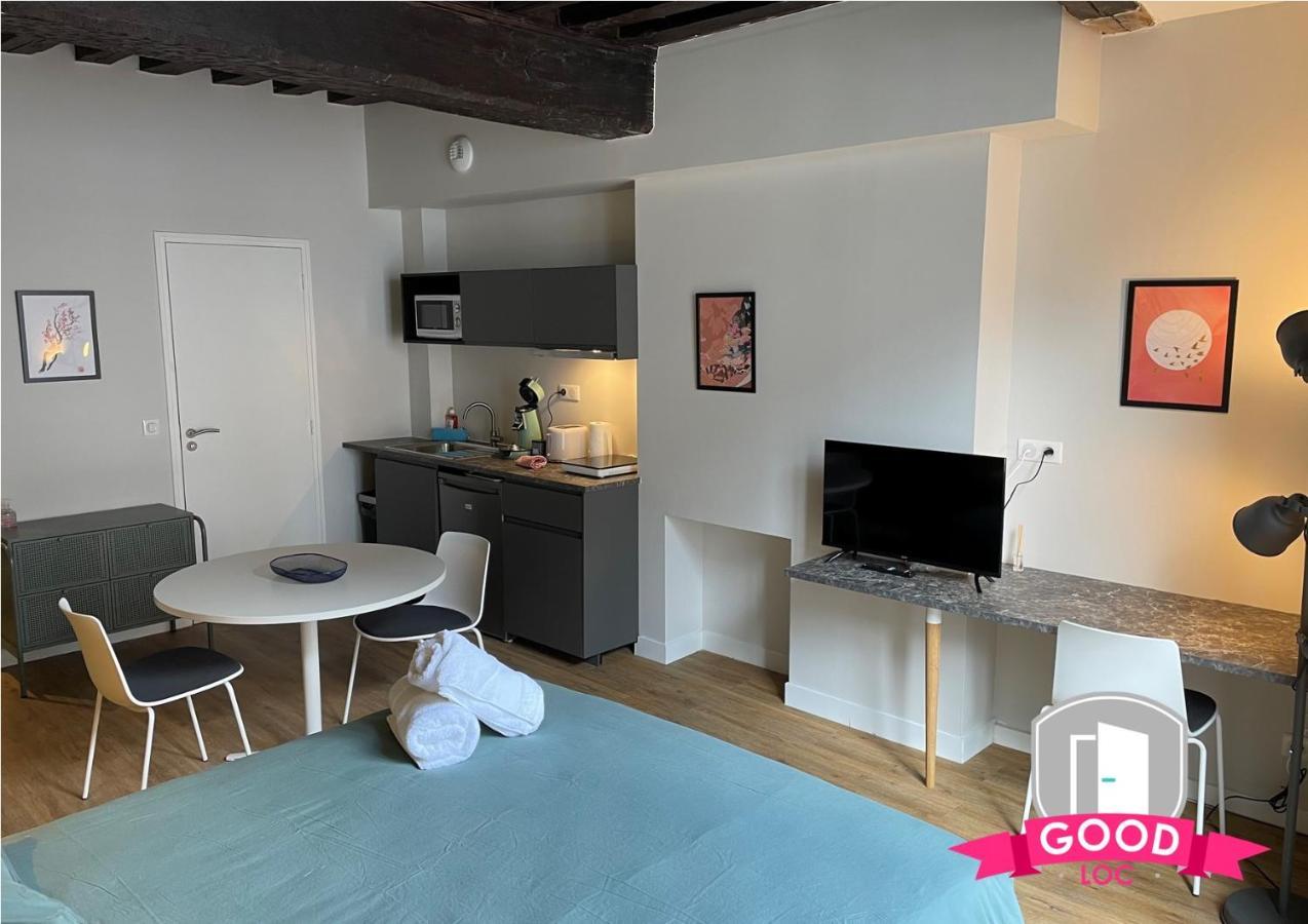 Somptueux Studio Hyper Centre Avec Wifi Lägenhet Orléans Exteriör bild