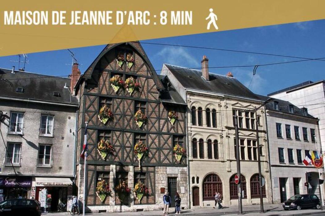 Somptueux Studio Hyper Centre Avec Wifi Lägenhet Orléans Exteriör bild